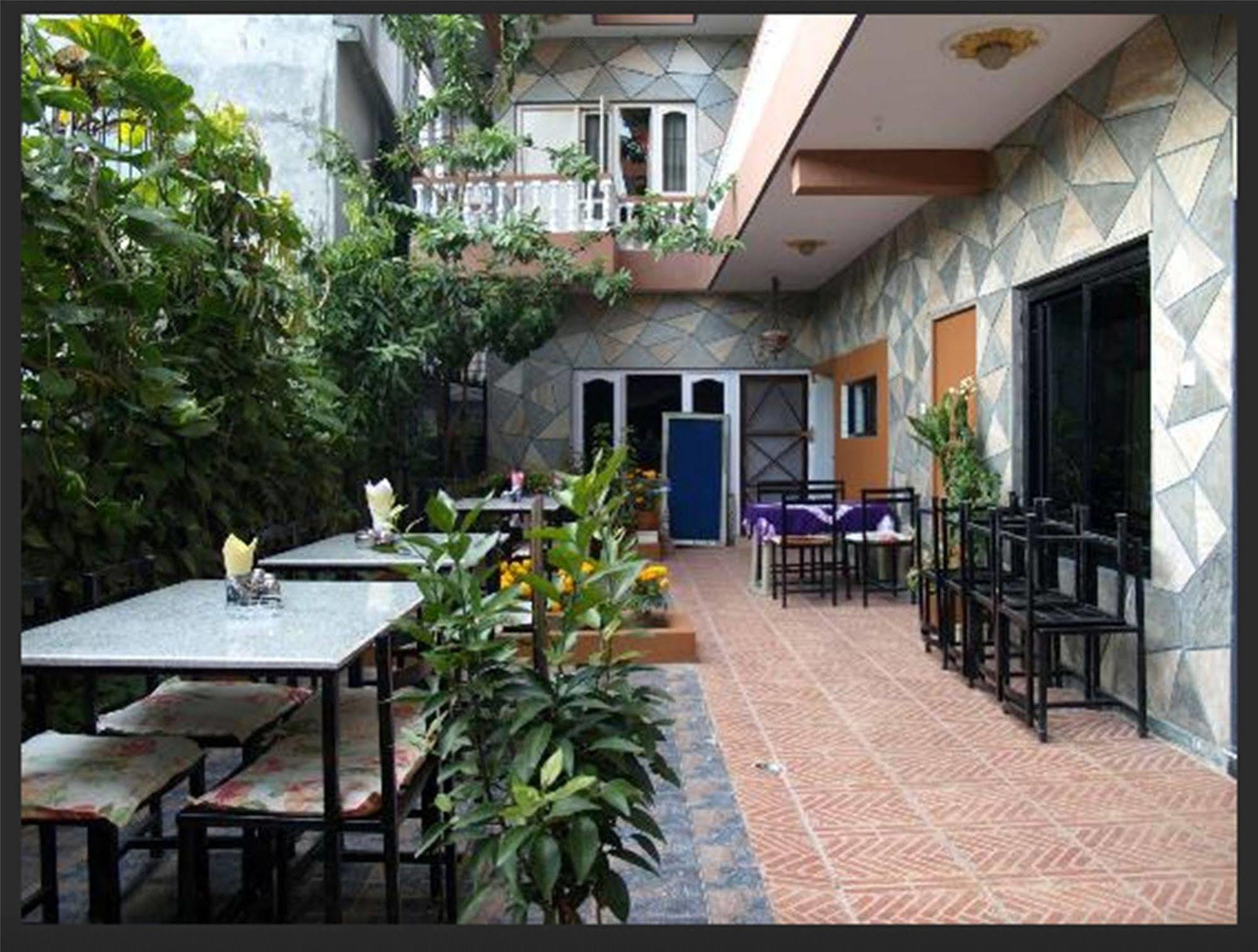 Hotel View Point Pokhara Exterior foto
