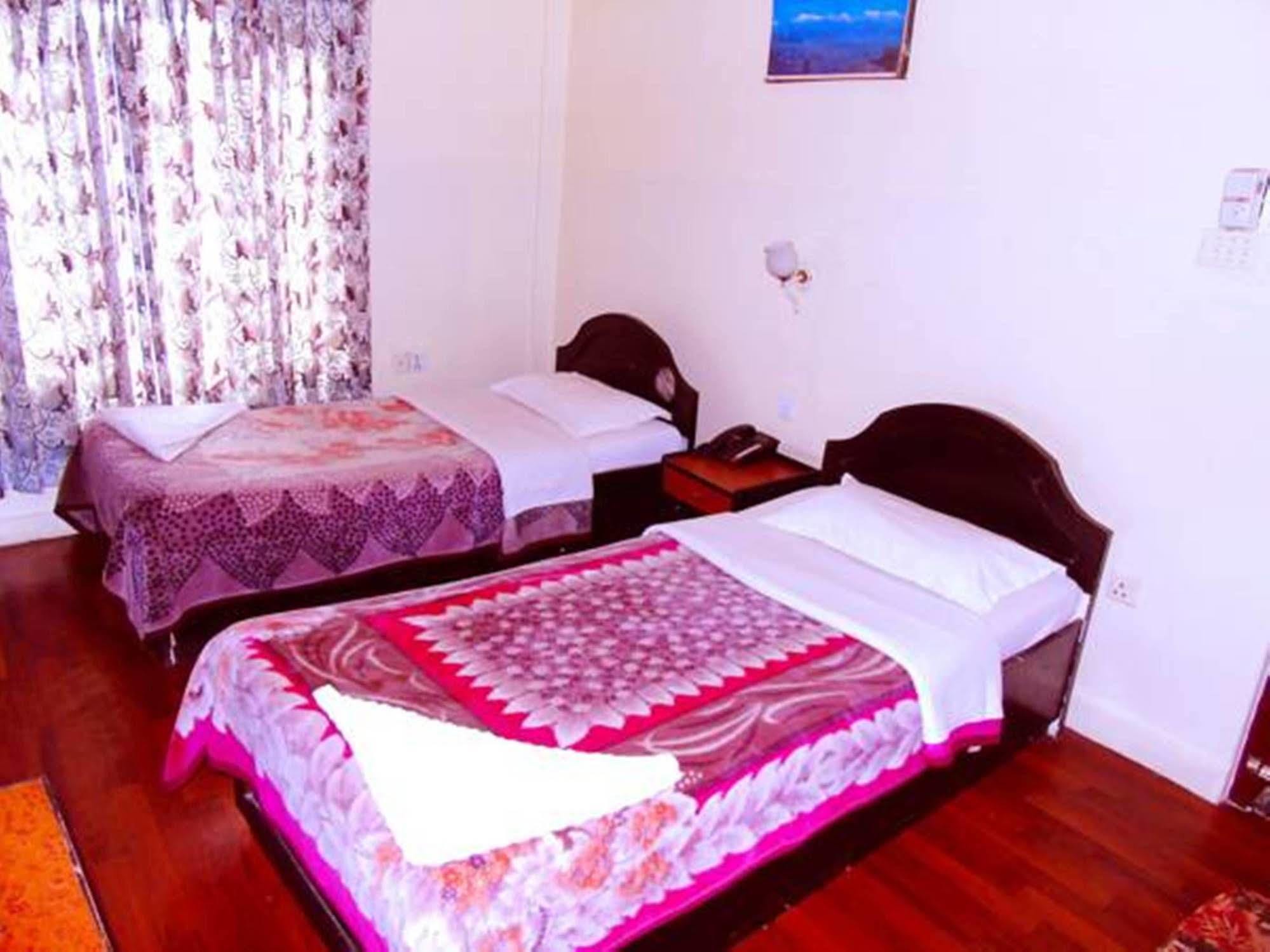 Hotel View Point Pokhara Exterior foto