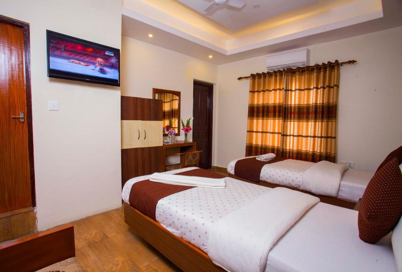 Hotel View Point Pokhara Exterior foto